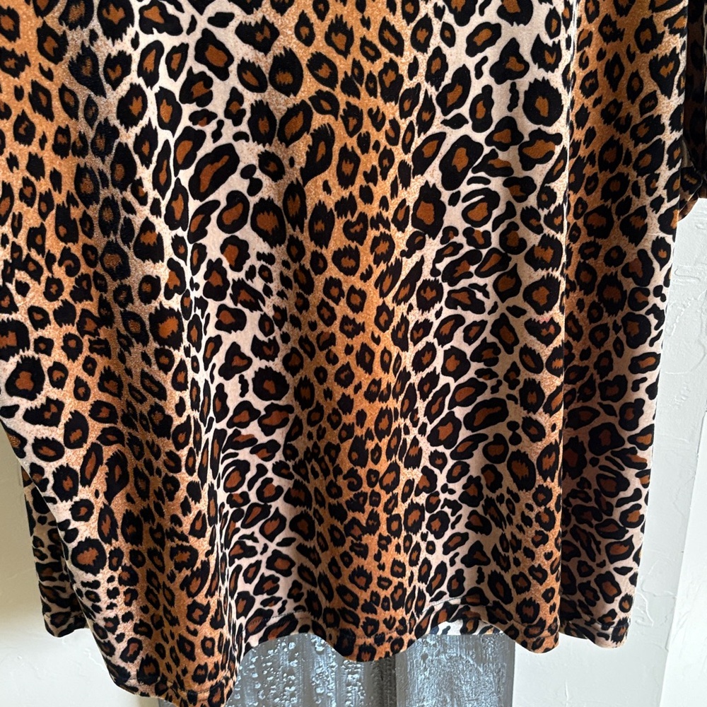 CWC dressy leopard top, 2X - Picture 5 of 8